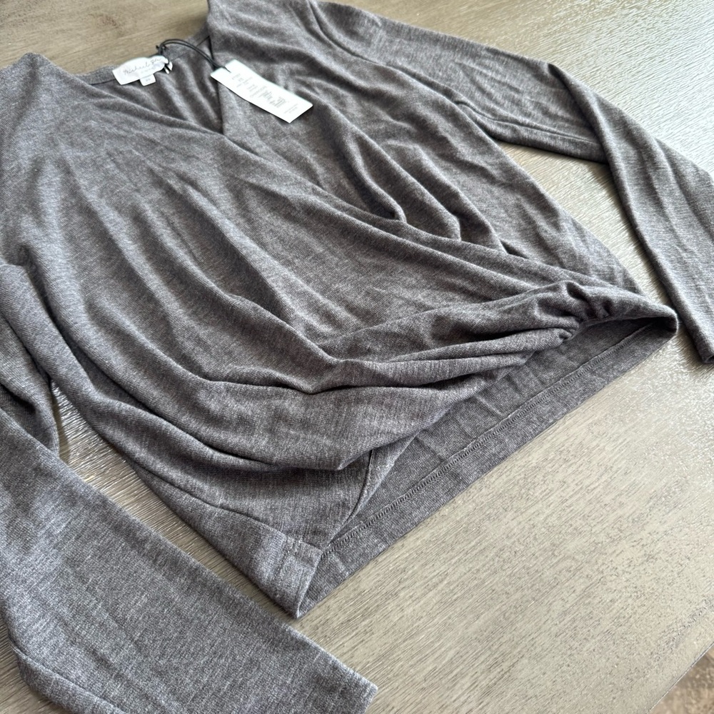 Michael Stars NWT Grey Long Sleeve Twist Wrap Shirt Blouse XS - Picture 5 of 13